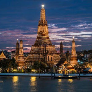 Meet your Posher, Hillary